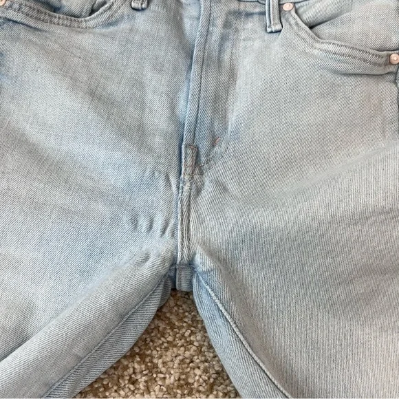 Mother The Insider Crop Step Fray in Sexico Mexico Light Wash Size 25